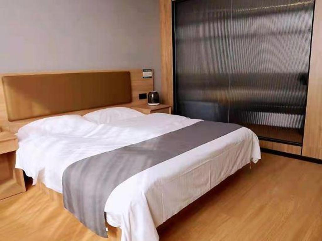 Фото GreenTree Inn Changzhou Chunqiuyancheng Express Hotel