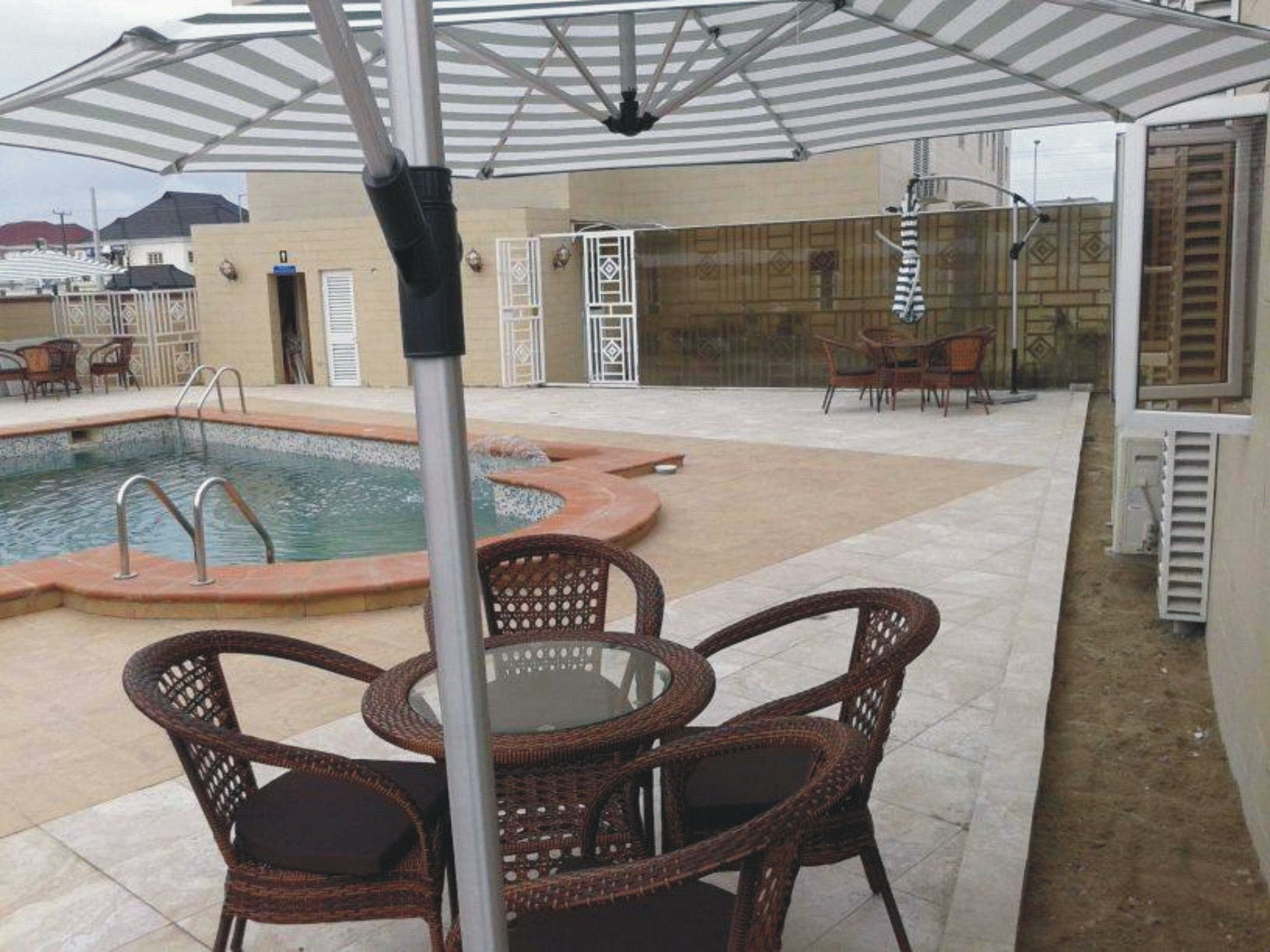 Фото Newcastle Hotel