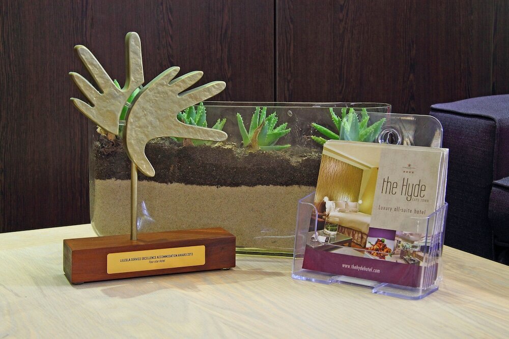 Фото The Hyde All-Suite Hotel