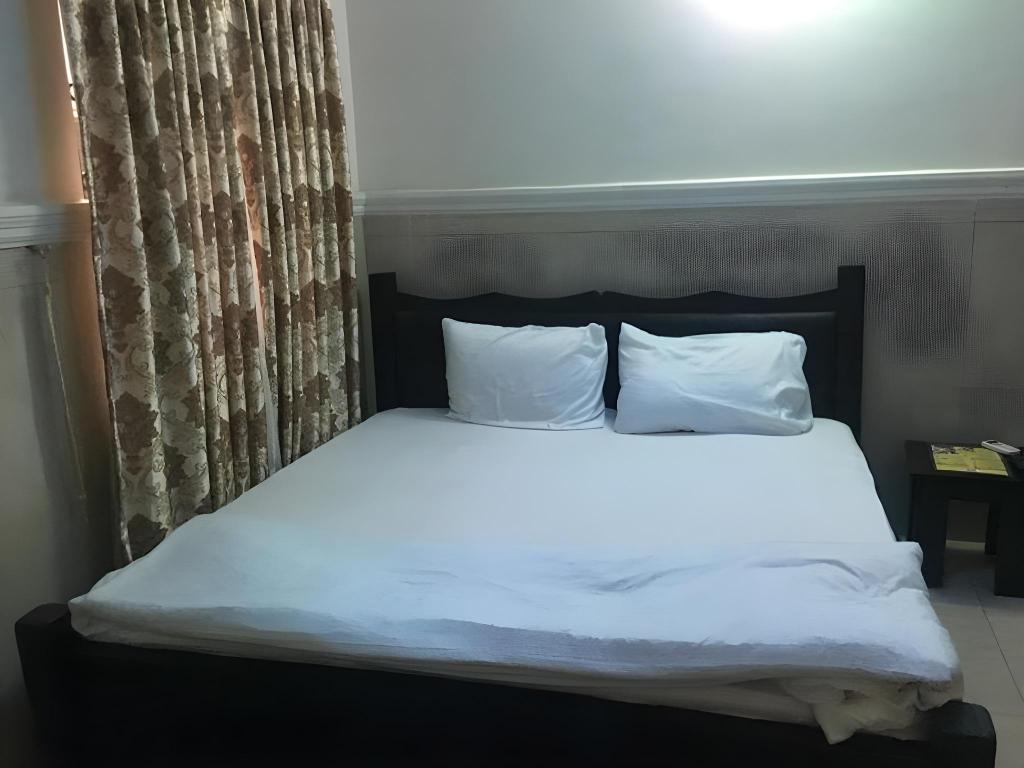 Фото Royal Castle Hotel