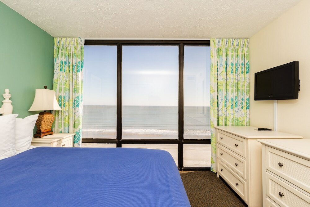 Фото Schooner Beach and Racquet Club by Capital Vacations