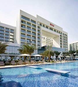 отель Hotel Riu Dubai