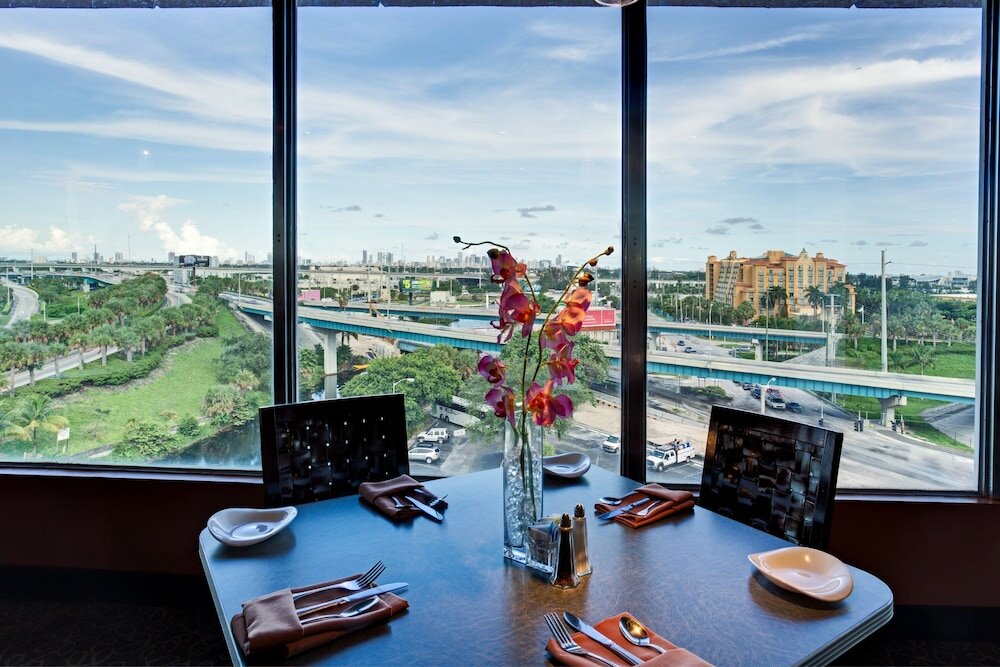 Фото Holiday Inn Miami - International Airport, an Ihg Hotel