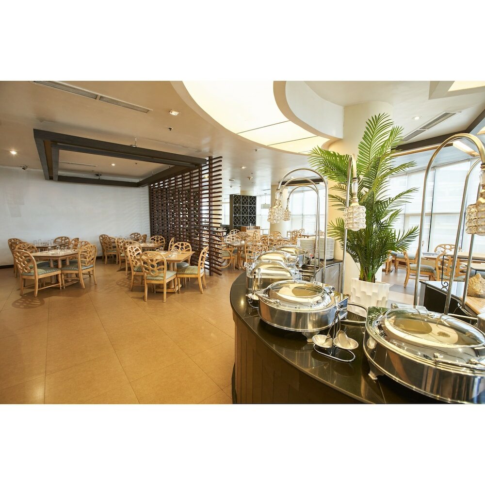 Фото Summit Circle Cebu