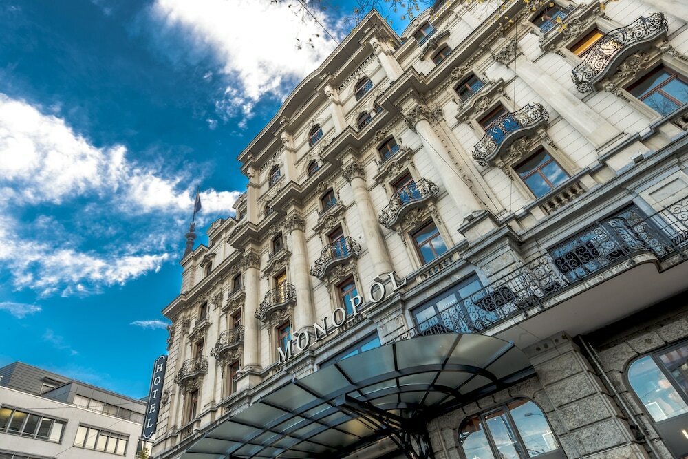 Фото Hotel Monopol