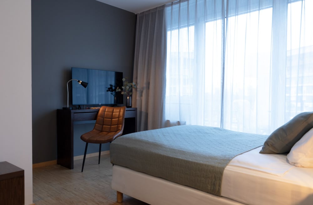 Фото Paragon Apartments