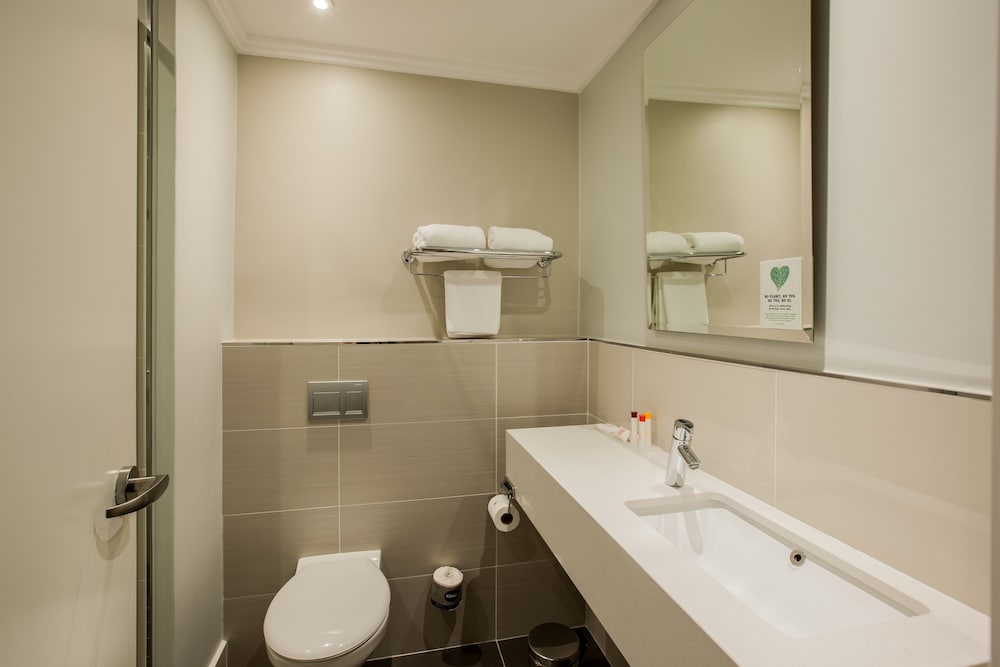 Фото City Lodge Hotel Pinelands