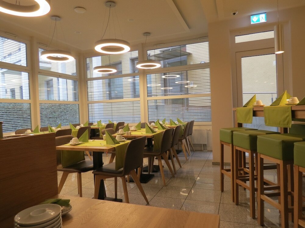 Фото Hotel Neuthor