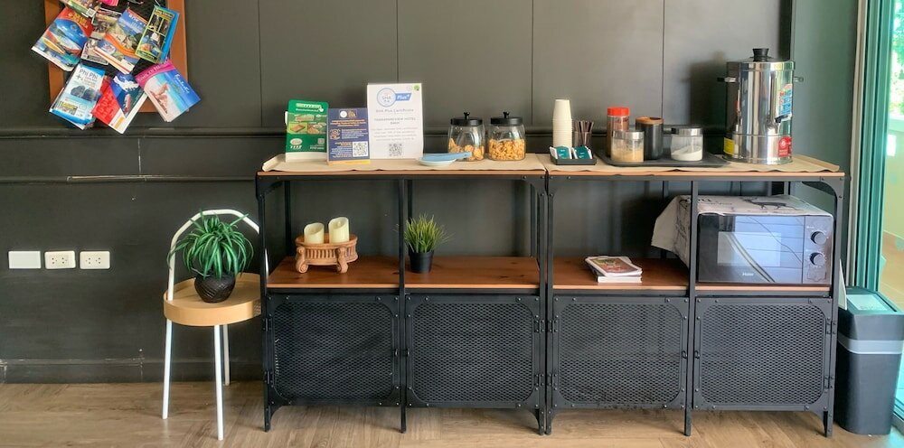 Фото Tharapark View Hotel