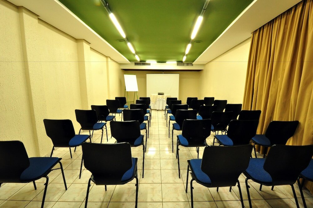 Фото Oft Tamandare Plaza Hotel