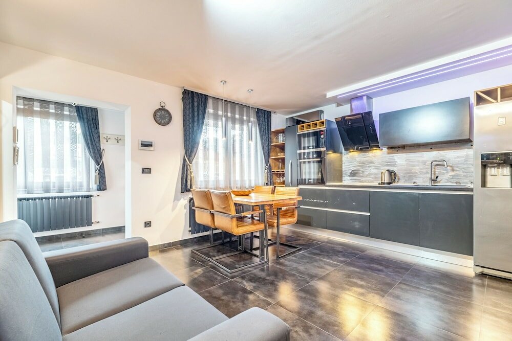 Фото Log In Rooms