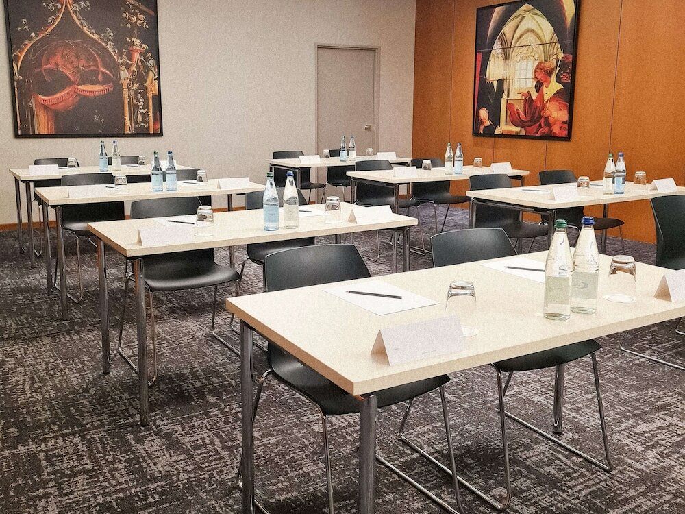 Фото Mercure Colmar Centre Unterlinden Hotel