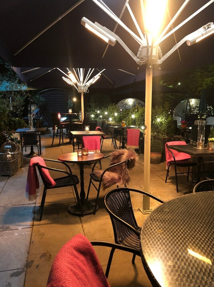 Фото The Churchill Hotel