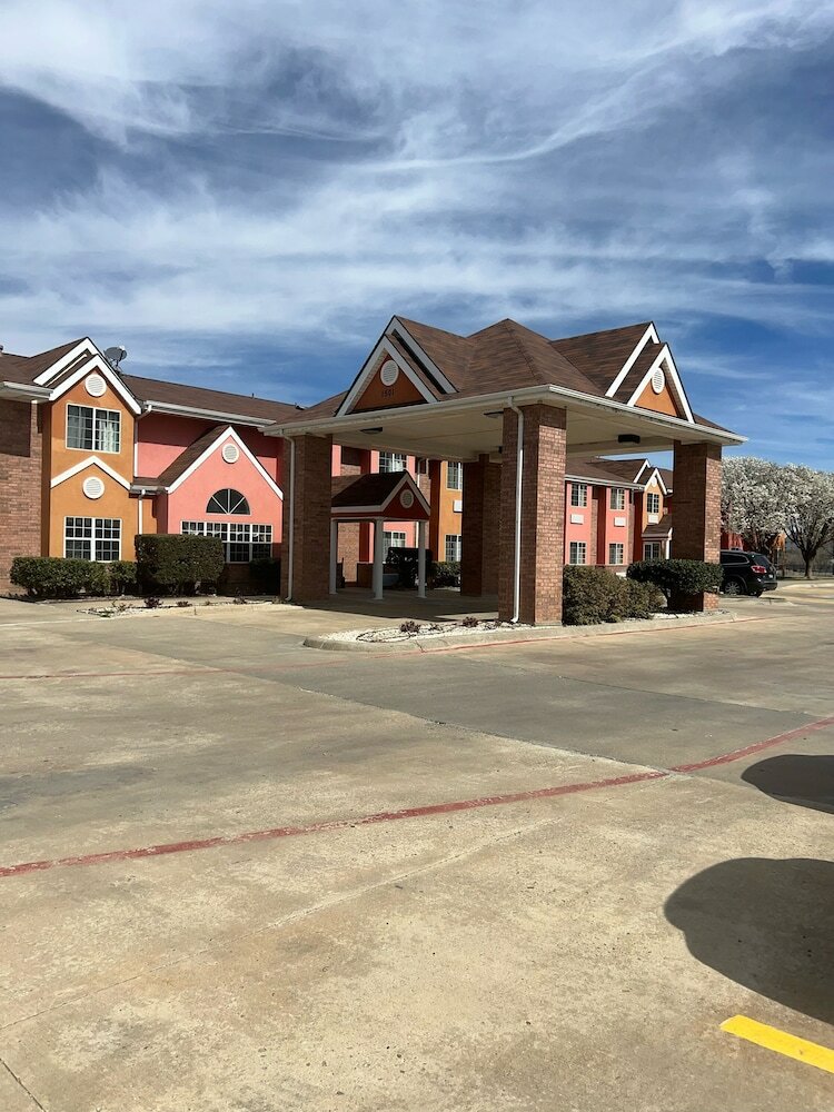 Фото Microtel Inn & Suites by Wyndham Amarillo