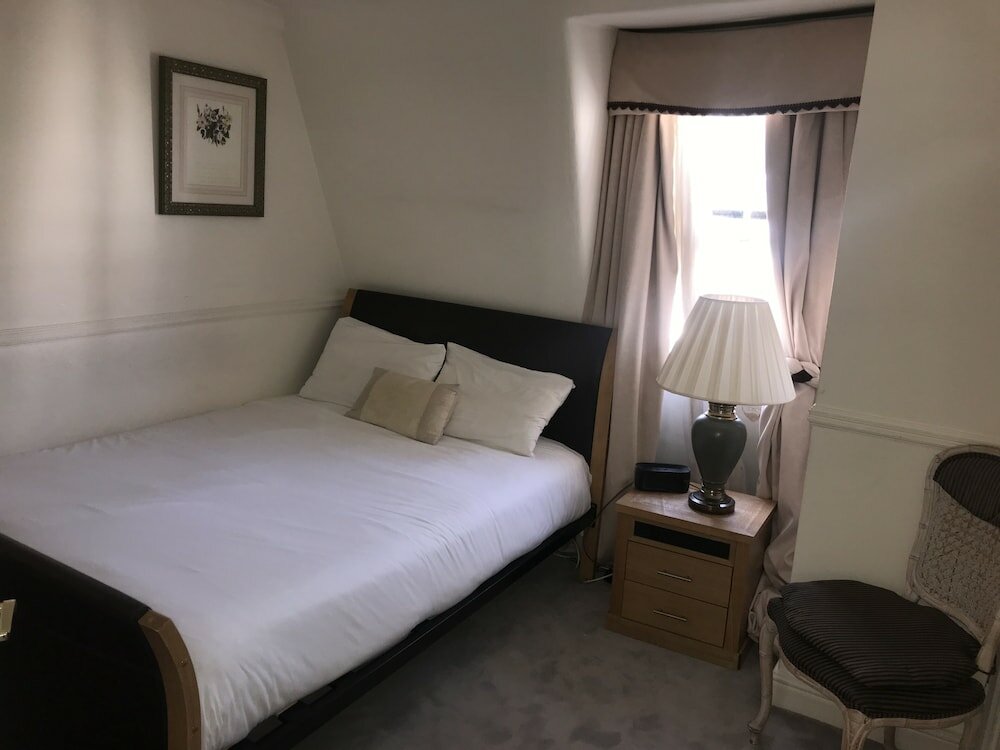 Фото The Colonnade