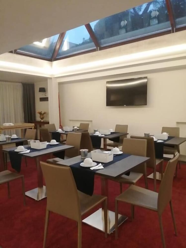 Фото Gemelli Hotel