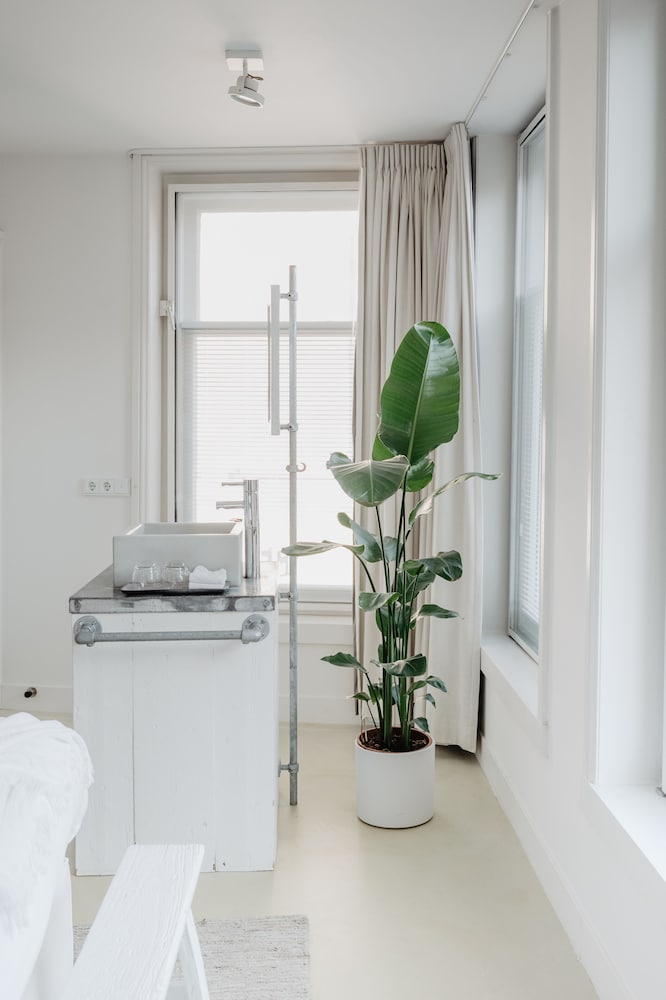 Фото Mother Goose Hotel