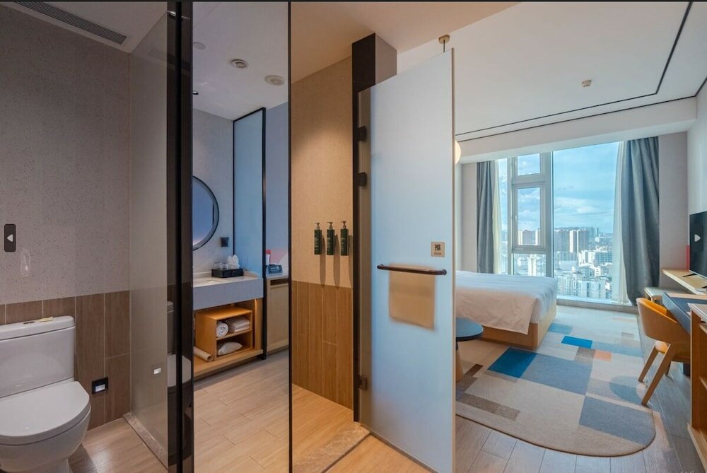 Фото Hilton Garden Inn Shenzhen Airport