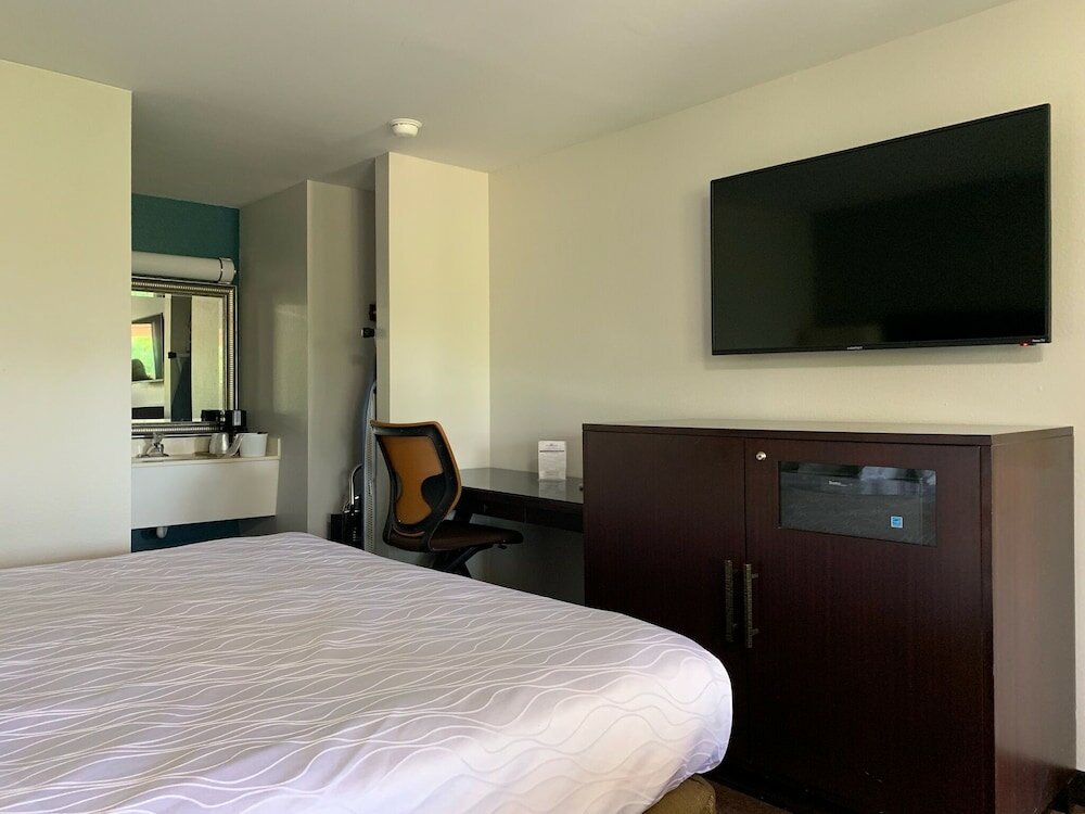 Фото PepperTree Inn