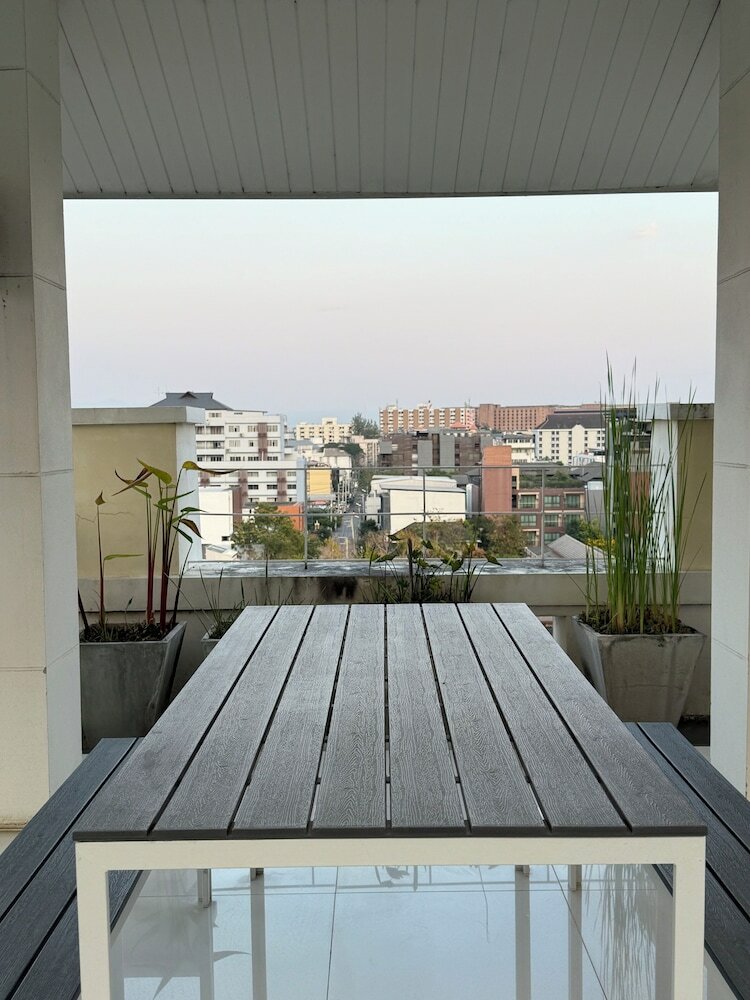 Фото The Empire Nimman