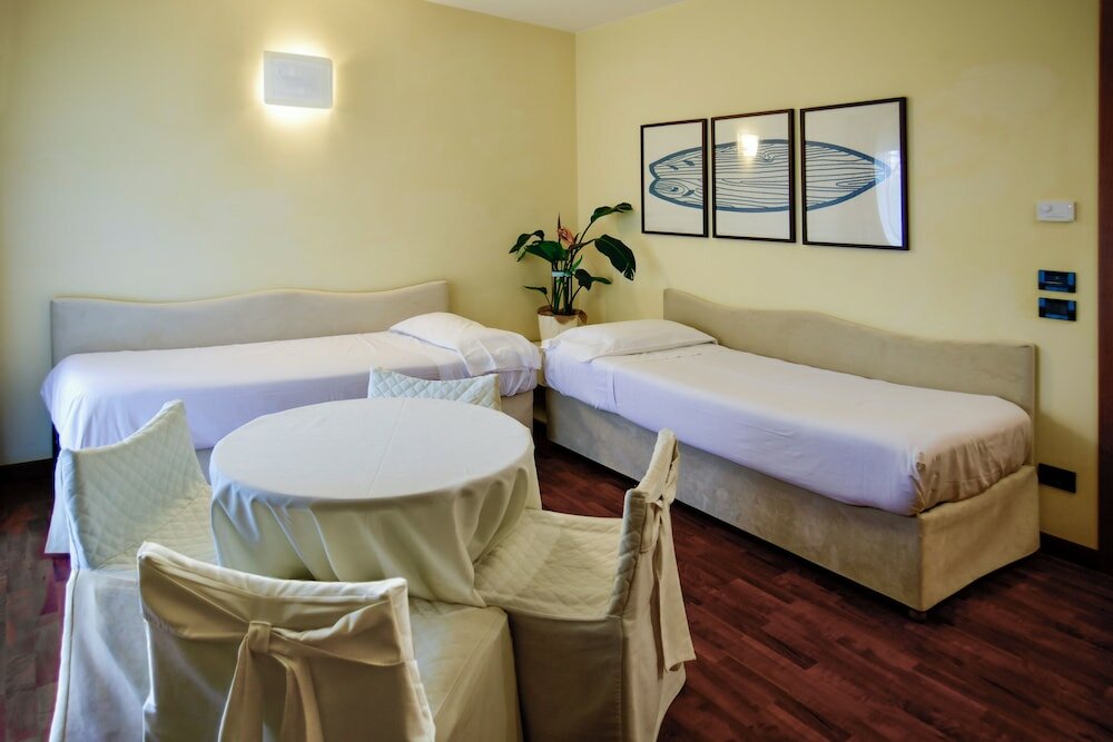 Фото Admiral Hotel Villa Erme