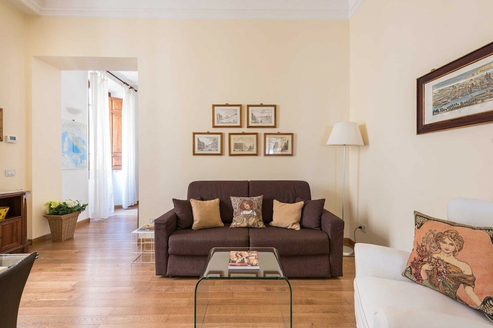 Фото Charming 2bed Apt Overlooking Duomo