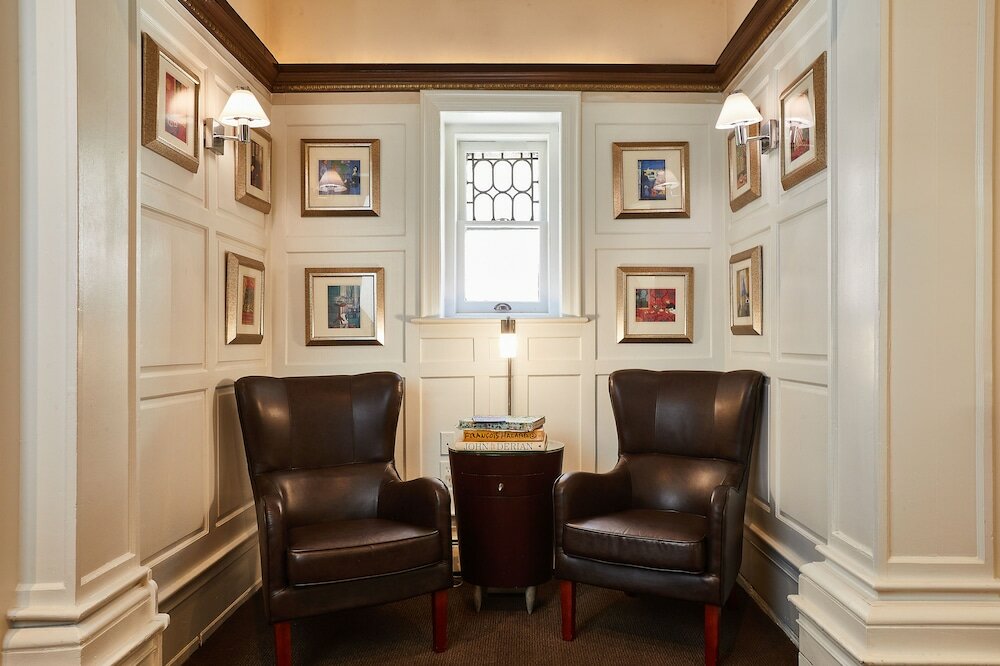 Фото Alexander Inn