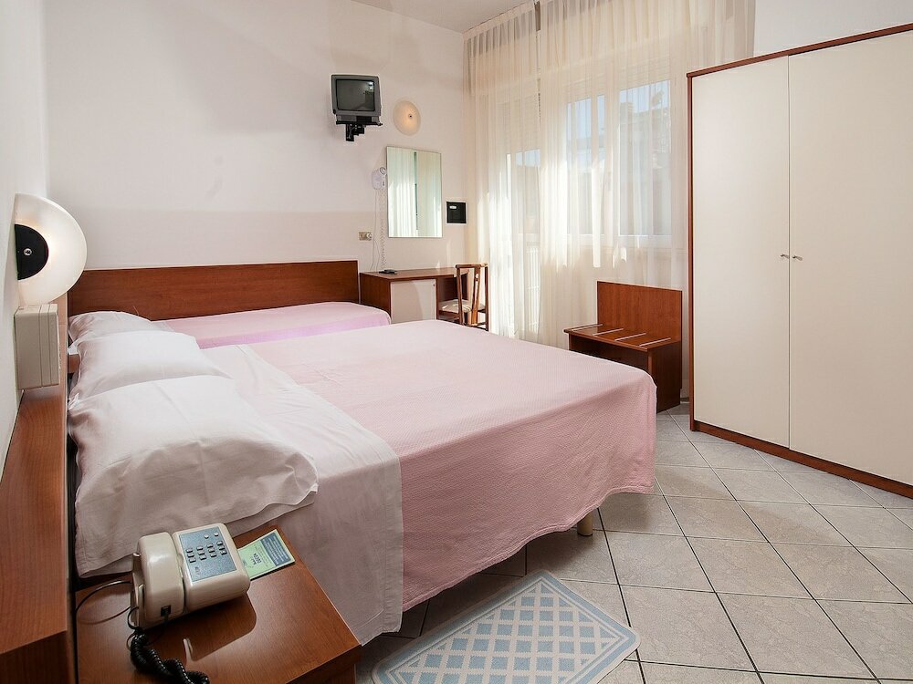 Фото Hotel Odeon