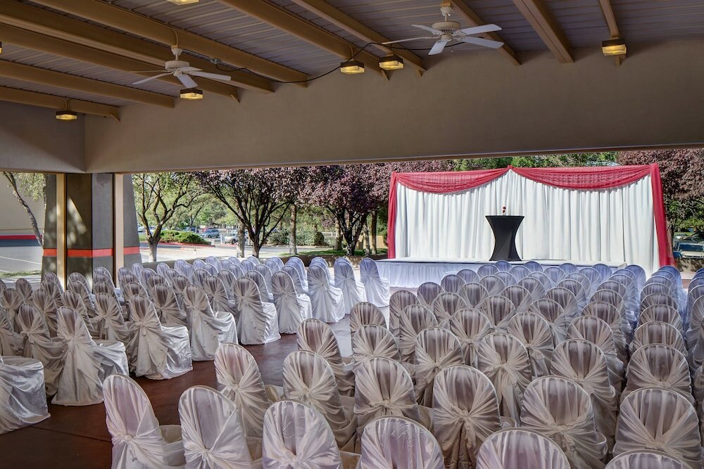 Фото Albuquerque Marriott Pyramid North