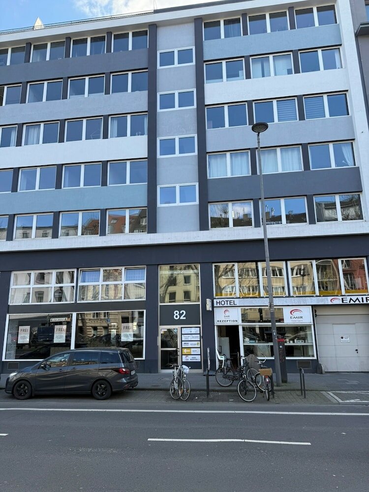 Фото Hotel Garni Emir