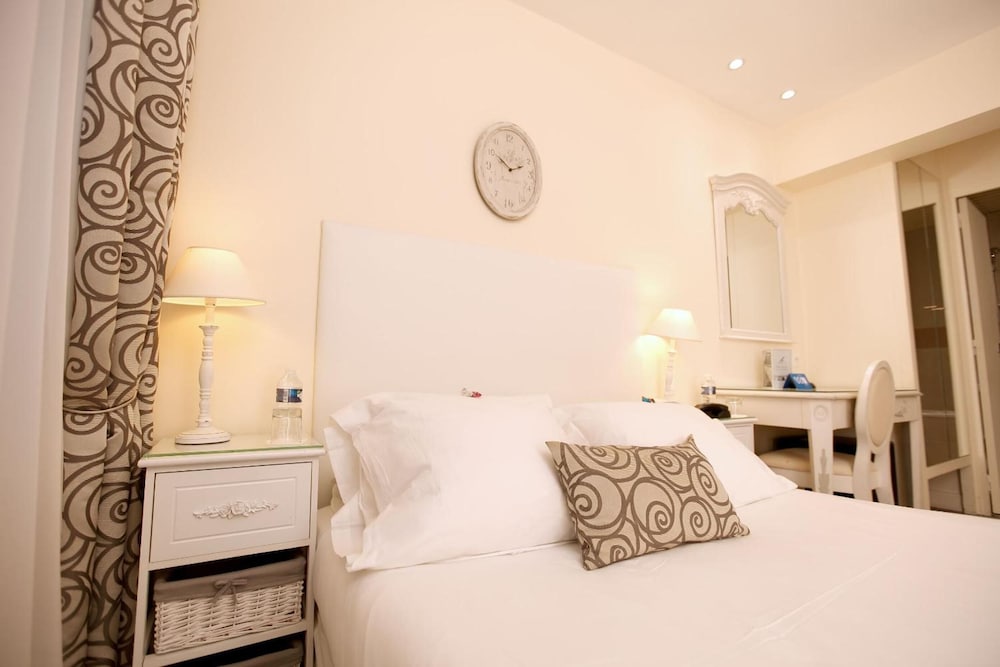 Фото Hotel Arcadie Montparnasse