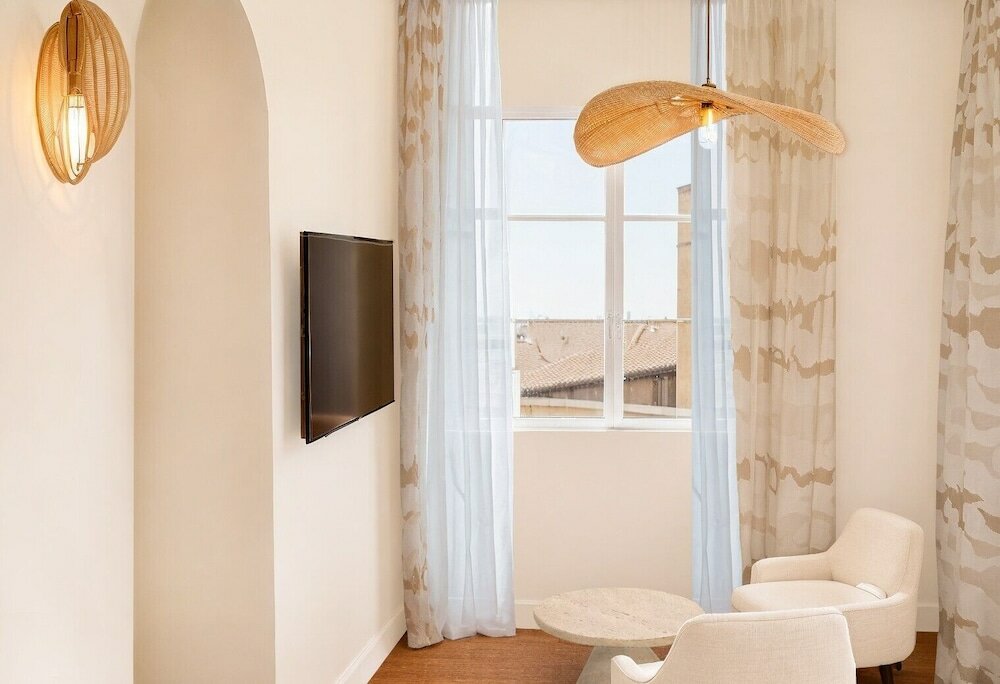 Фото Hôtel de l’Horloge