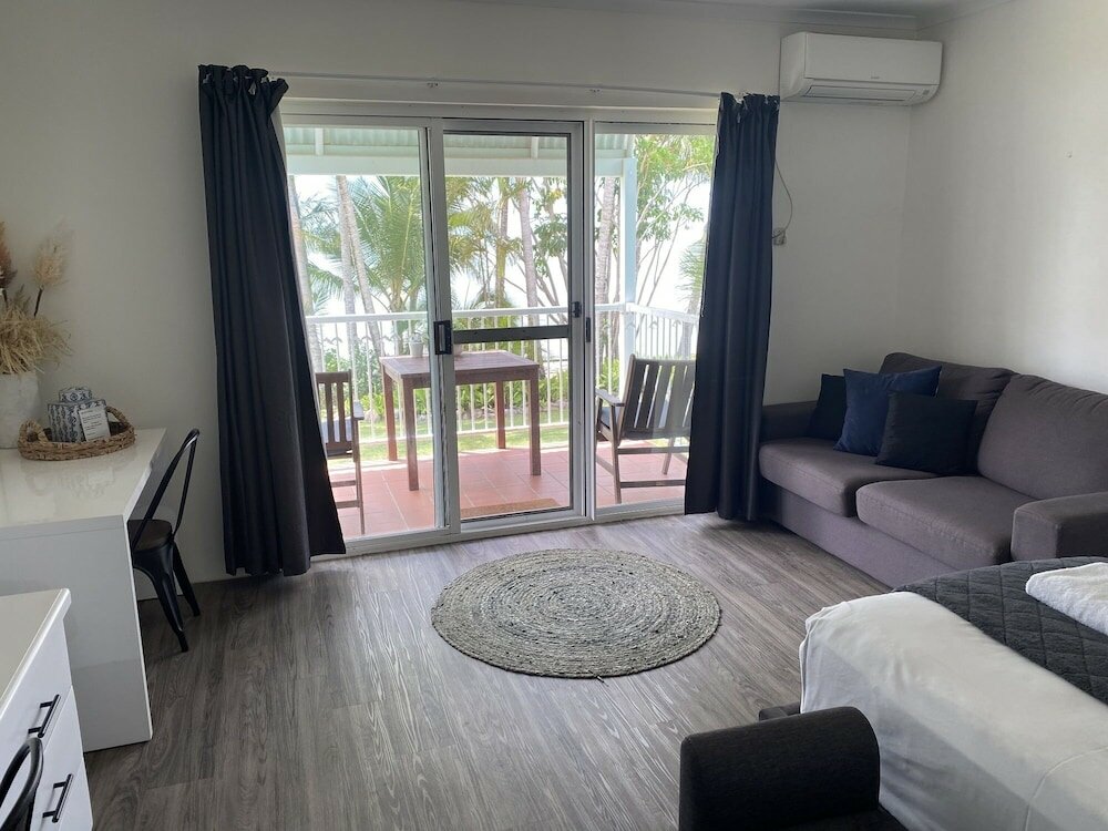 Фото Dolphin Heads Resort