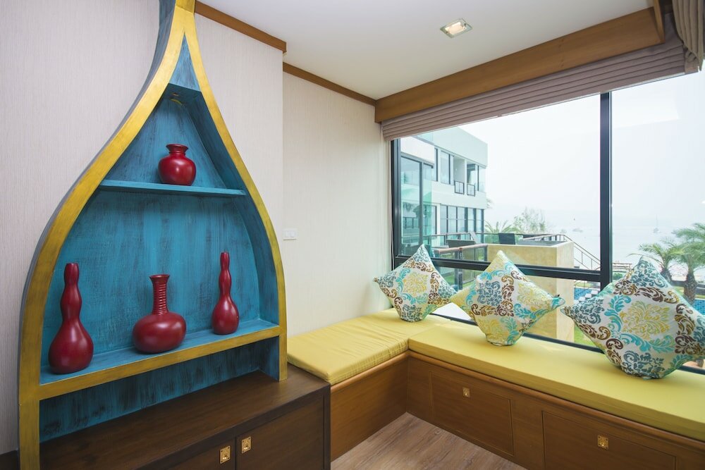 Фото Phi Phi Nice Beach Hotel Hip