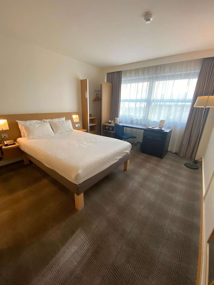 Фото Novotel Aachen City