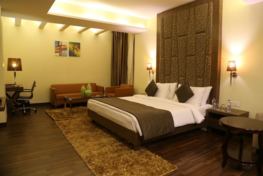 Фото The Fern Residency Mundra