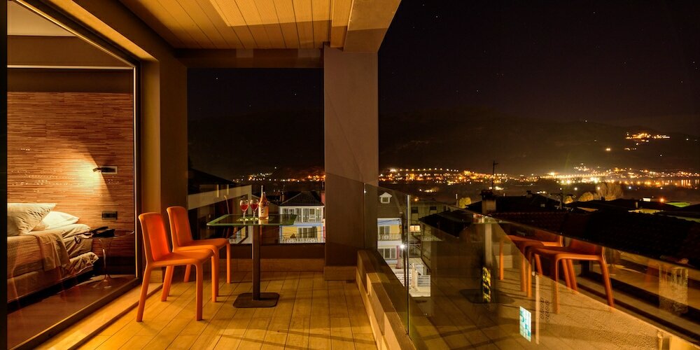 Фото Essence Living Exclusive