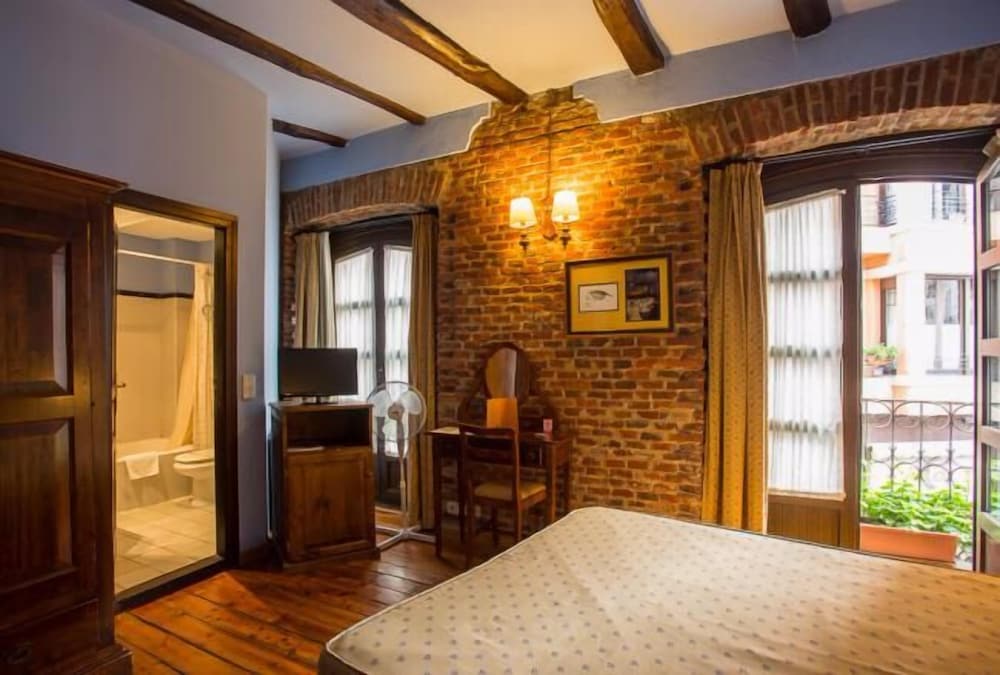 Фото La Posada Regia