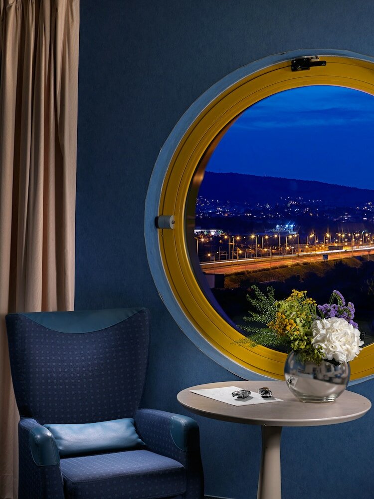 Фото Holiday Inn Athens Attica AV. Airport West, an Ihg Hotel