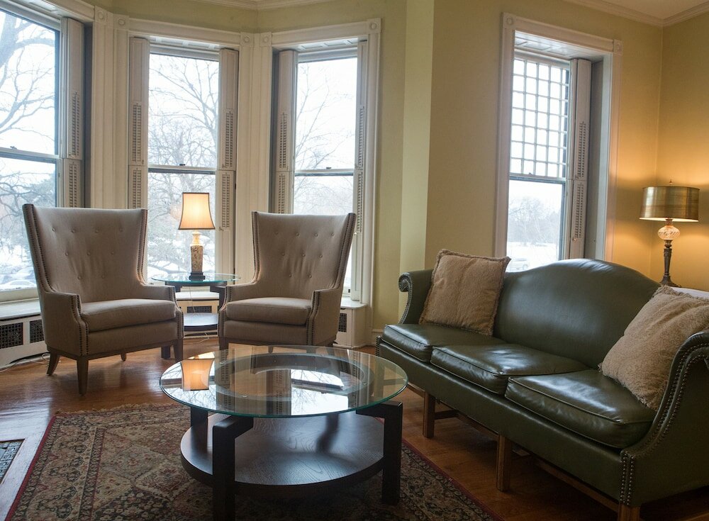 Фото The Morgan State House