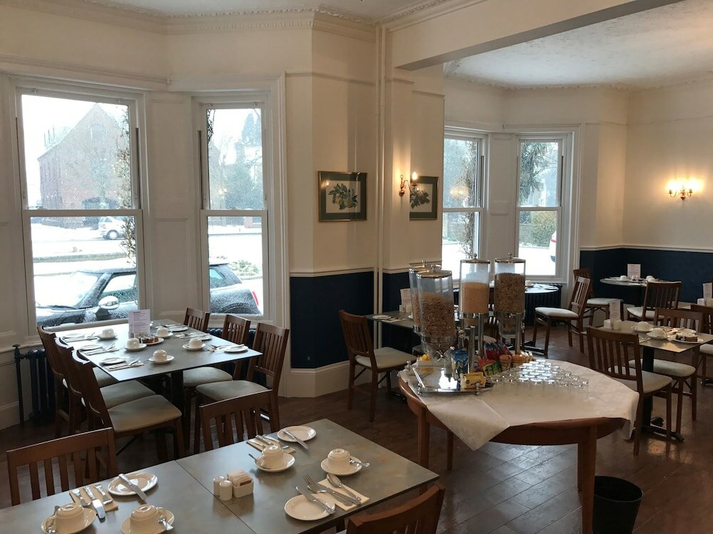 Фото The Elizabeth House Hotel