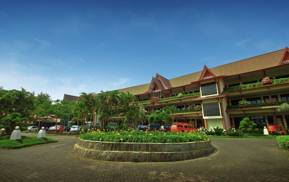 Фото Kusuma Agrowisata Resort & Convention Hotel