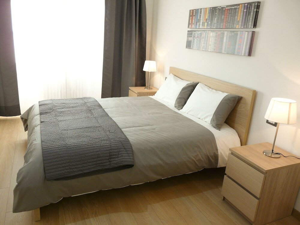 Фото Atticoromantica