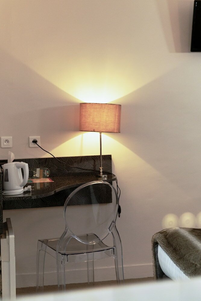 Фото Hôtel Le Saint Louis