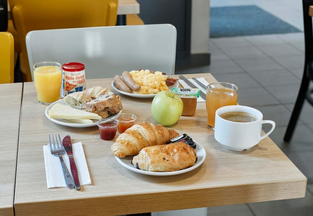 Фото B&b Hotel Evry Lisses 1