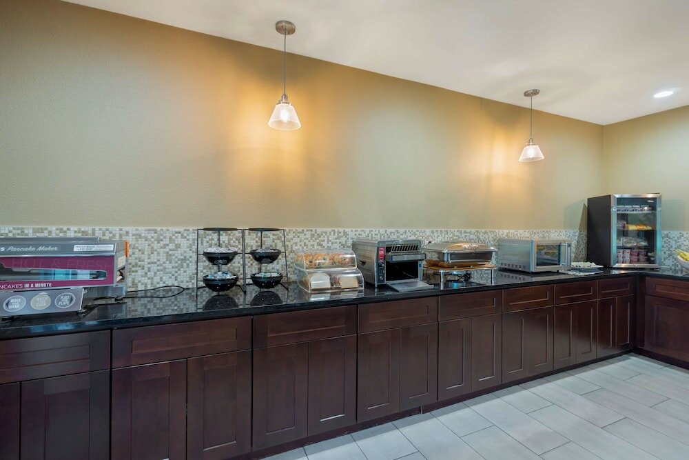 Фото Best Western Plus Plaza by the Green