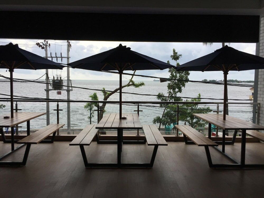 Фото Expressia Hotel Makassar