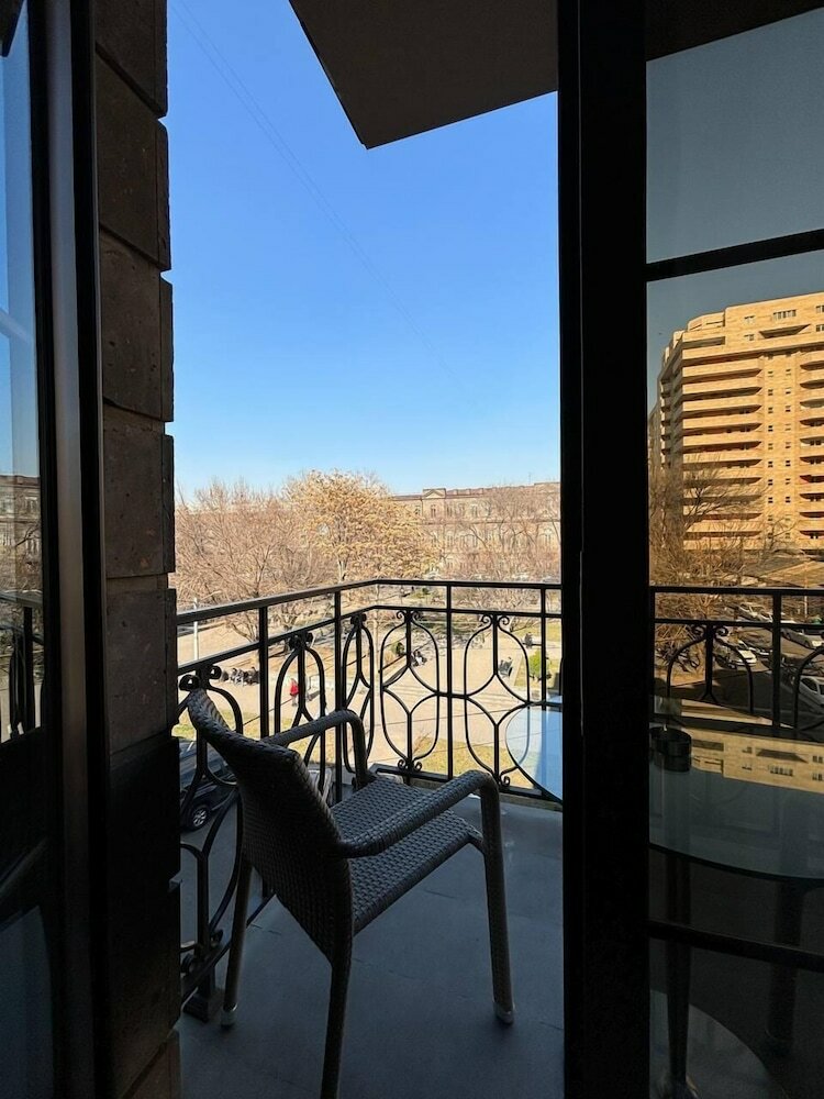 Фото Бульвар