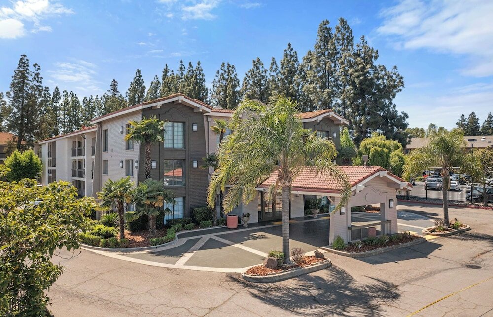 Фото La Quinta Inn by Wyndham Stockton