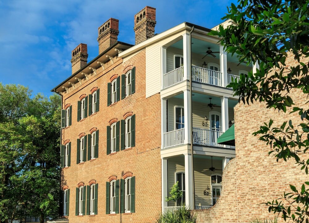 Фото The Inn on West Liberty